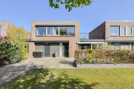 Tussenwoning te koop: Gravin van Sulzbachstraat 17, Nieuw Wolfslaar Bavel (Gem. Breda)