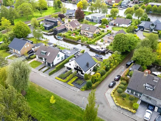Vrijstaande woning te koop: Gravinneweg 30, De Domp Sneek
