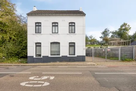 Vrijstaande woning te koop: Grensstraat 1, Waubach Landgraaf