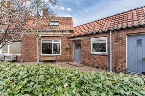 Tussenwoning te koop: Grensstraat 43, Burgerhartstraat Beverwijk