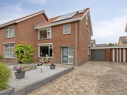 Tussenwoning te koop: Grevelingenstraat 16, Bruinisse Bruinisse