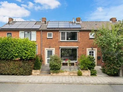 Tussenwoning te koop: Griend 5, Hoveniersplein - Griend Zwijndrecht