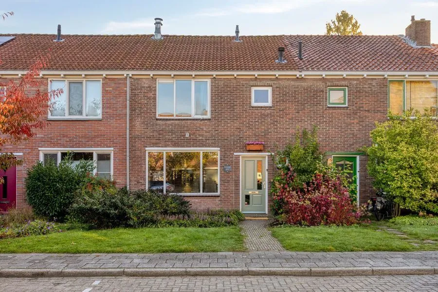 Tussenwoning te koop: Griendstraat 52, Geldrop