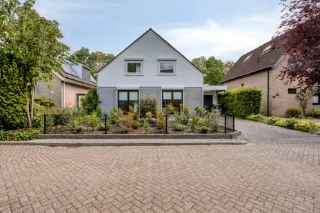 Detached house for sale: Griendwerker 26, Oud-Beijerland Zoomwijck Oud-Beijerland