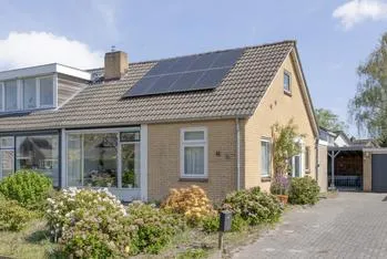 Twee-onder-één-kap te koop: Griftestuk 48, Griftebuurt Nijeveen