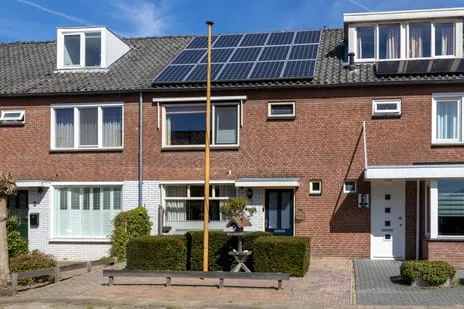 Tussenwoning te koop: Grimberglaan 3, Vriezenveenseweg en omgeving Haghoek West Almelo