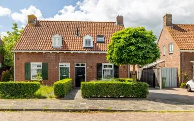Twee-onder-één-kap te koop: Grimhuijsenstraat 24, Ulvenhout Ulvenhout