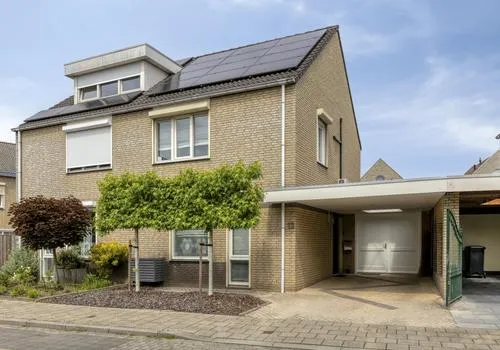 Tussenwoning te koop: Grindbank 13, Martin Giessen-Bosstraat Swalmen