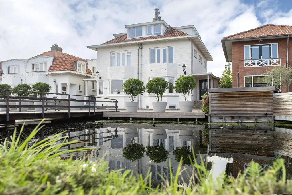 Twee-onder-één-kap te koop: Grindweg 139, Rotterdam