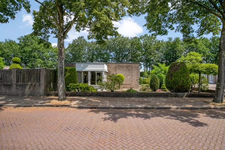 Terraced house for sale: Groelslaan 16, Ekenrooi Waalre
