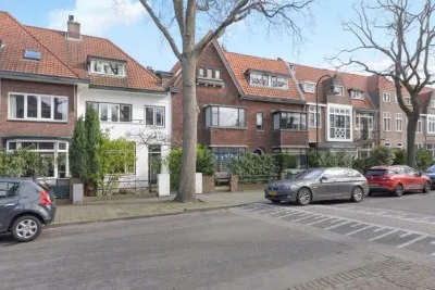 Tussenwoning te koop: Groen van Prinstererlaan 31, Voorburg Oud noord Voorburg