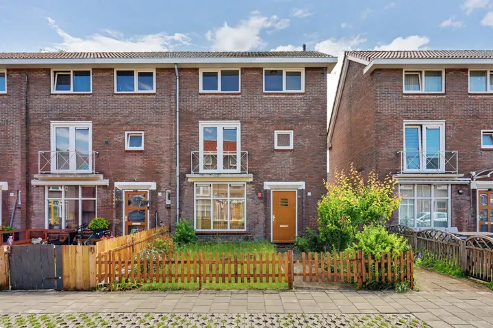Hoekwoning te koop: Groen van Prinstererstraat 21, Staatsliedenbuurt Zutphen