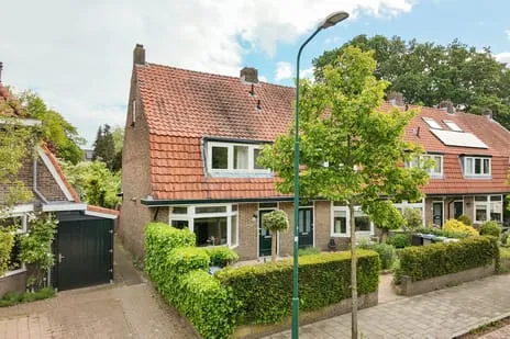 Hoekwoning te koop: Groen van Prinstererweg 12, De Bilt West De Bilt