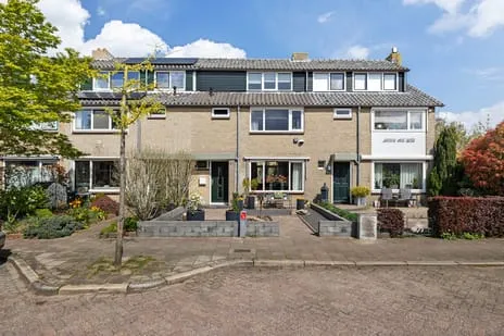 Tussenwoning te koop: Groen van Prinstererlaan 18, Staatsliedenwijk Baarn