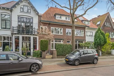 Tussenwoning te koop: Groen van Prinstererlaan 35, Voorburg Oud noord Voorburg