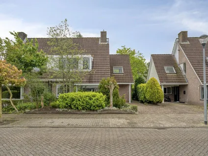 Twee-onder-één-kap te koop: Groene Hil 34, Heksenwiel Breda
