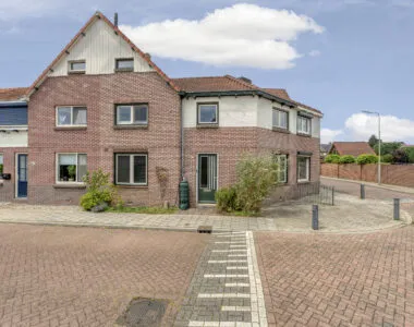 Tussenwoning te koop: Groene kruisstraat 92, Midden Gennep