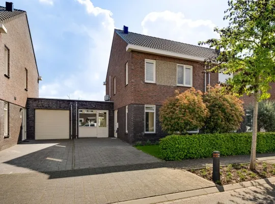 Tussenwoning te koop: Groene Specht 12, Mariadorp-Beezepool Eijsden