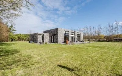 Vrijstaande woning te koop: Groene Velden 208, Groene Velden Lelystad