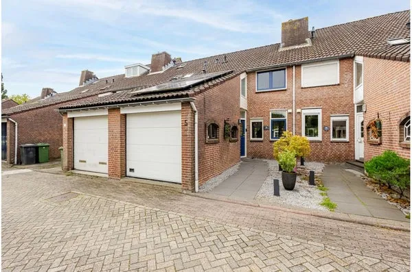 Tussenwoning te koop: Groenenweer 5, De Weren Sliedrecht