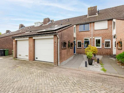 Tussenwoning te koop: Groenenweer 5, De Weren Sliedrecht