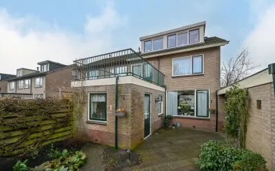 Twee-onder-één-kap te koop: Groeneveltstraat 16, Putten-Zuid-Oost Putten