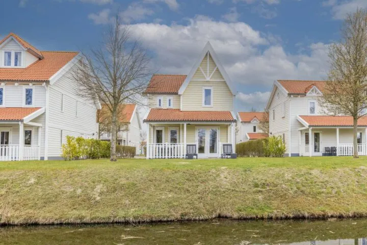 Vrijstaande woning te koop: Groeneweg 1-0030, Bruinisse
