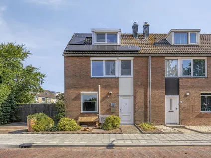 Corner house for sale: Groenewege 144, Zeeburg Noordwijkerhout