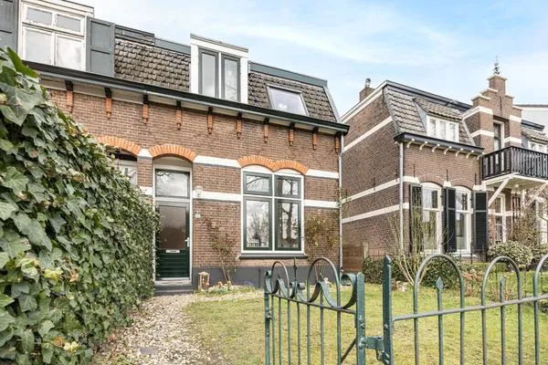 Twee-onder-één-kap te koop: Groenewoudseweg 318, Heijendaal Nijmegen