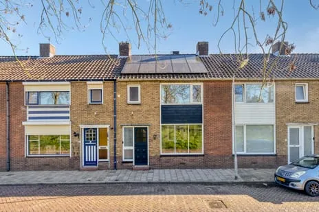 Tussenwoning te koop: Groeninx van Zoelenstraat 20, Yerseke - Kern Yerseke