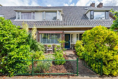 Tussenwoning te koop: Groenlandsstraatje 36, Santwijck Tiel