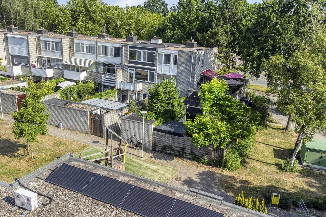 Tussenwoning te koop: Groenoord 16, Alphen Aan Den Rijn