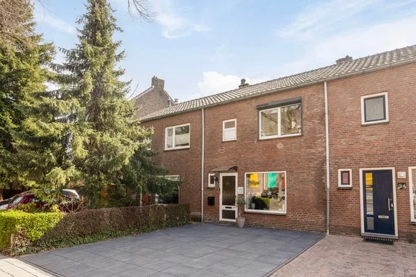 Tussenwoning te koop: Groenseykerstraat 36, Geleen-Centrum Geleen