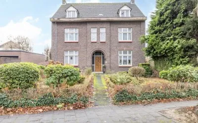 Twee-onder-één-kap te koop: Groenseykerstraat 40, Geleen-Centrum Geleen