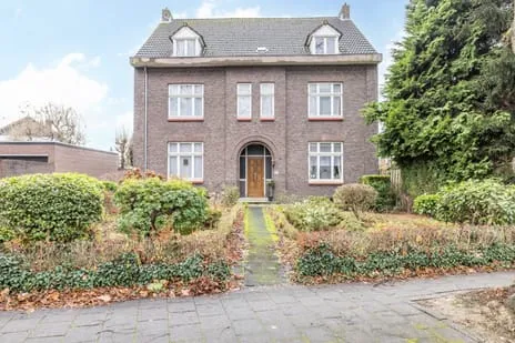 Twee-onder-één-kap te koop: Groenseykerstraat 42, Geleen-Centrum Geleen