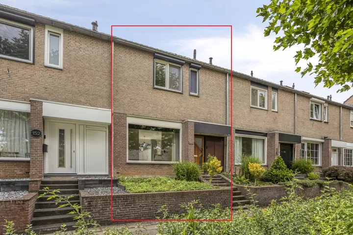Tussenwoning te koop: Groenstraat 150, Groenstraat Landgraaf