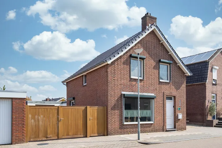 Vrijstaande woning te koop: Groenstraat 18, Linne
