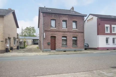 Vrijstaande woning te koop: Groenstraat 198, Groenstraat Landgraaf