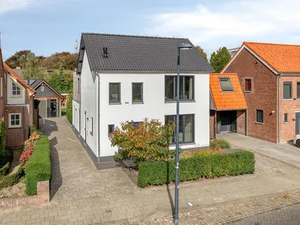 Koopwoning: Groenstraat 68 in Prinsenbeek - €1.095.000 - 208m²