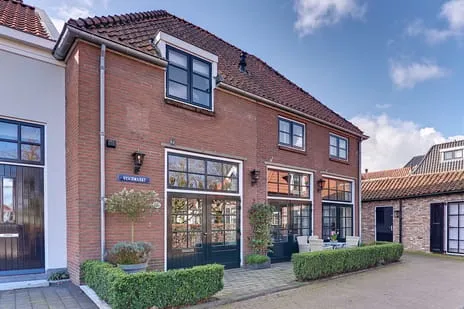 Tussenwoning te koop: Grolsteeg 6, Harderwijk
