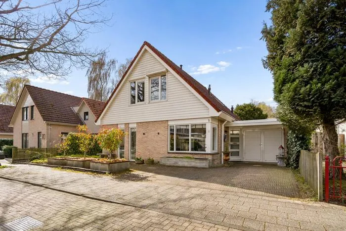 Vrijstaande woning te koop: Grondel 8, Tweede woonwijk Zeewolde