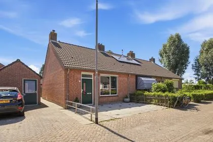 Corner house for sale: Groningenlaan 93, De Heerlijkheid Lage Zwaluwe Lage Zwaluwe