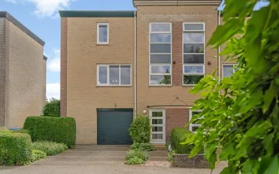 Corner house for sale: Groninger Kroongaarde 28, Hoge Hoven Amersfoort