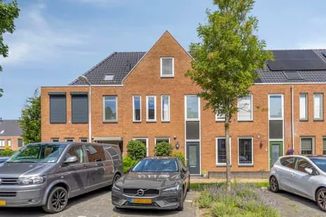 Tussenwoning te koop: Groninger Meeuwlaan 65, Veller Barneveld