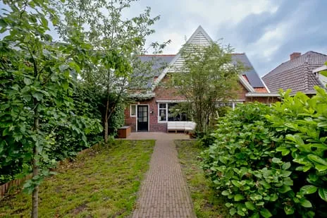 Tussenwoning te koop: Groningerweg 31, Noorderhoogebrug Groningen