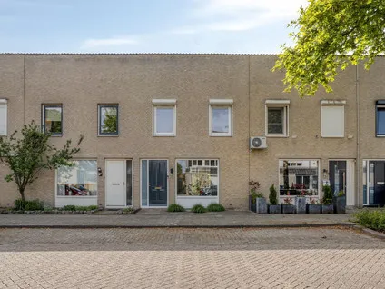 Tussenwoning te koop: Gronsveldlaan 35, Huibeven West Tilburg