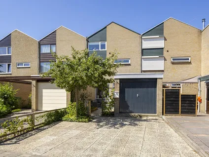 Tussenwoning te koop: Groot Veldsweer 81, Wielwijk-zuid Hardinxveld-Giessendam