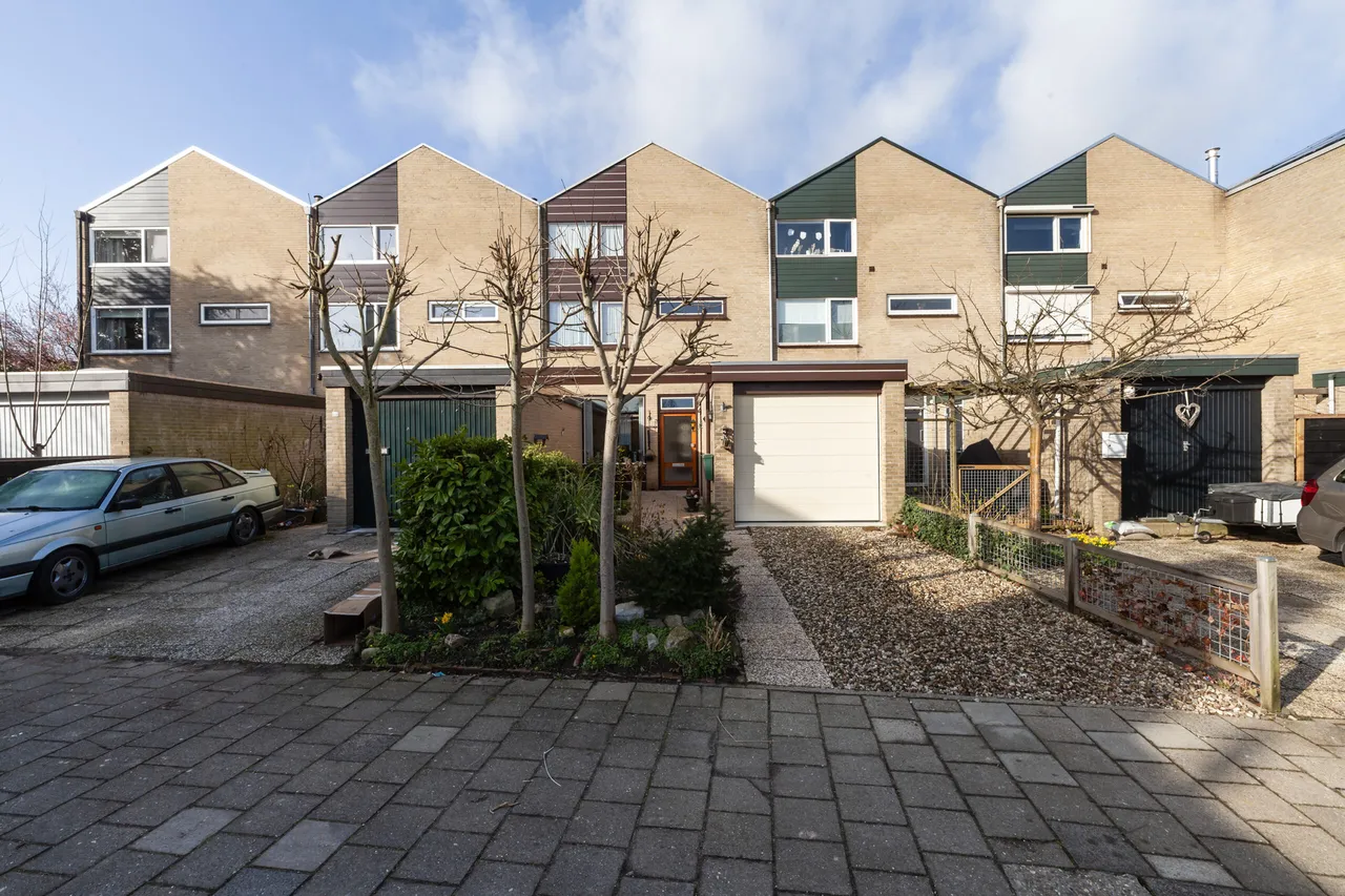 Tussenwoning te koop: Groot Veldsweer 83, Hardinxveld-Giessendam