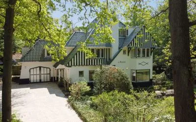 Vrijstaande woning te koop: Groot Haesebroekseweg 43, Wassenaar