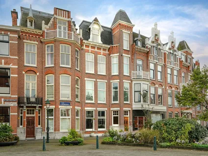 Tussenwoning te koop: Groot Hertoginnelaan 164, 'S-Gravenhage